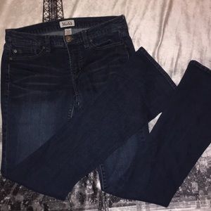 Mudd Jeans size 7 dark blue denim bootcut